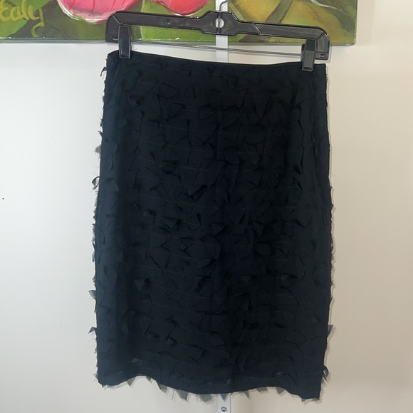 ISDA & CO Black Flutter 100 % Silk Pencil Skirt Size 6 - Picture 12 of 12